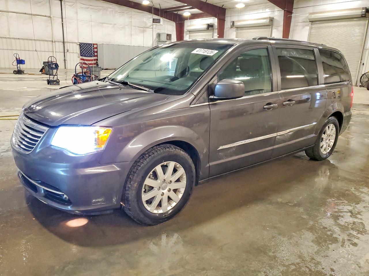 Salvage Chrysler Minivan Image