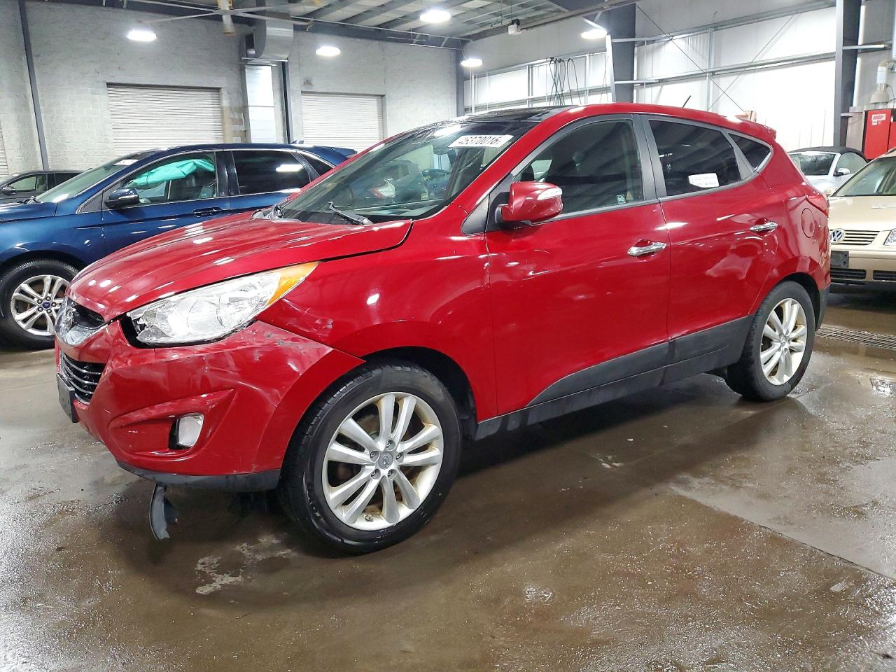 Salvage Hyundai TUCSON Image