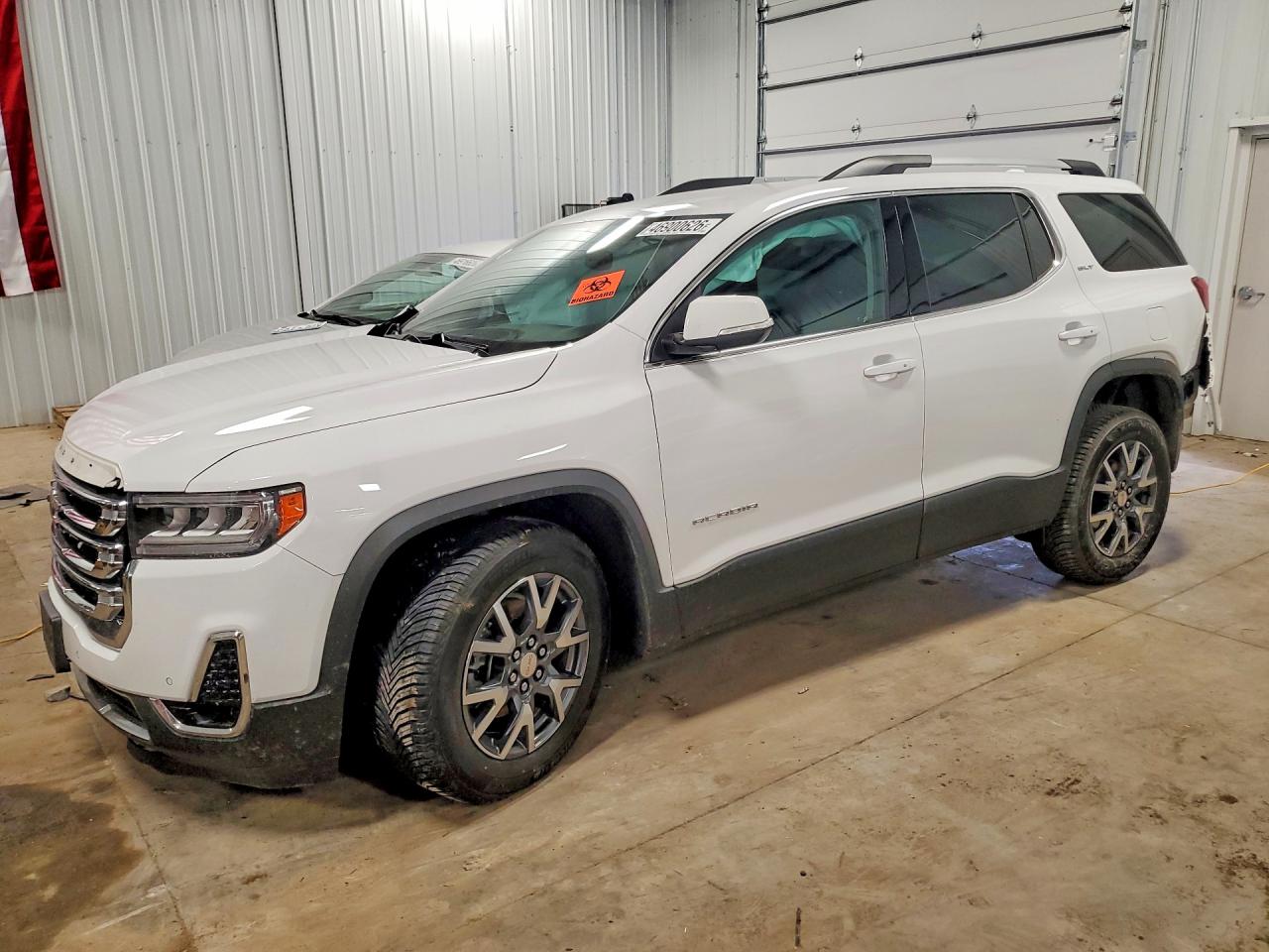 Salvage GMC Acadia Image