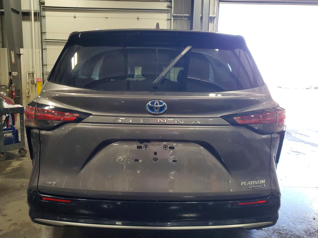 Toyota Sienna Platinum 7-passenger