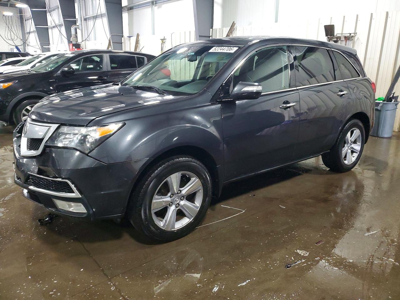 Salvage Acura MDX Image