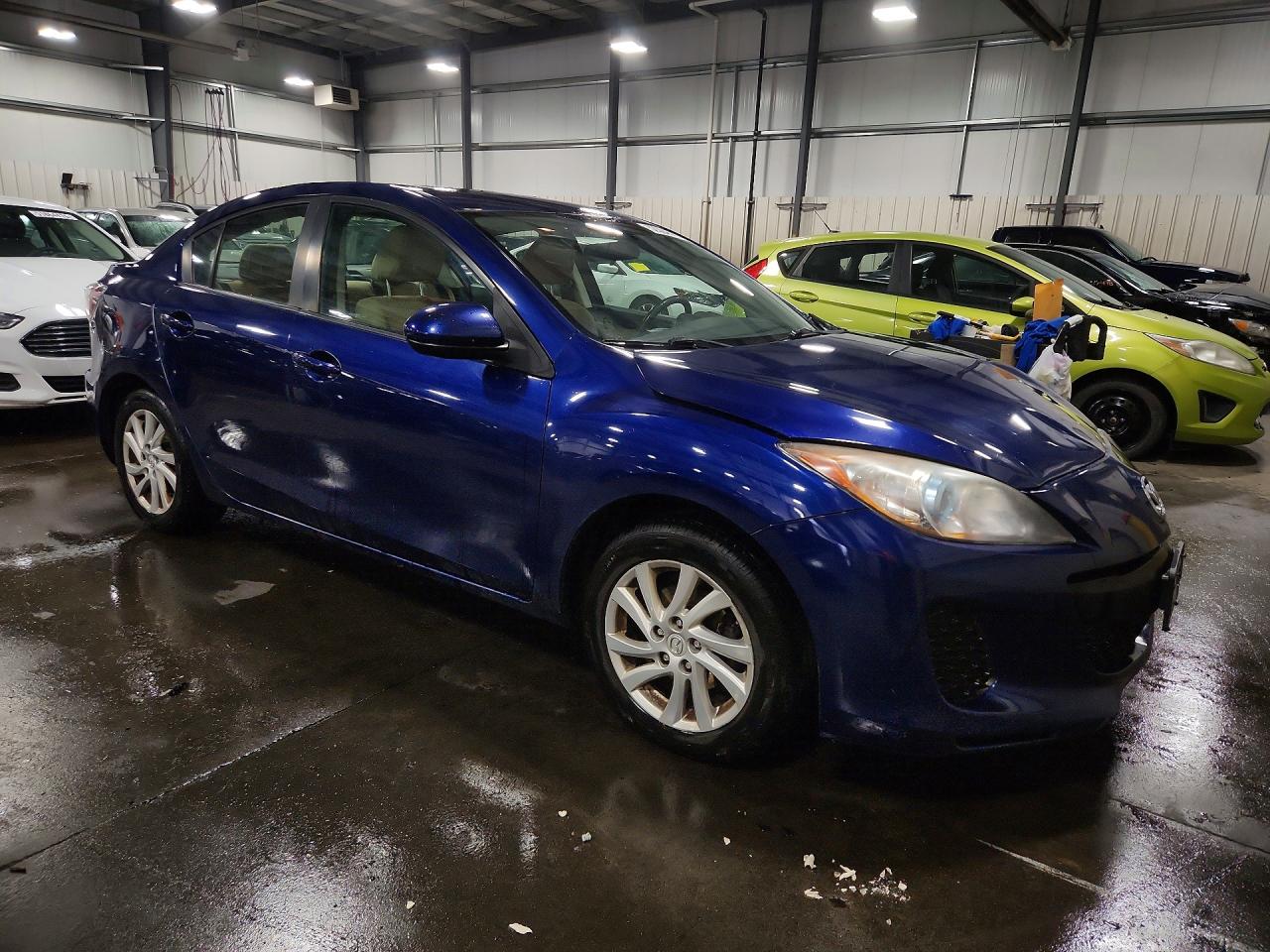 Mazda 3 I