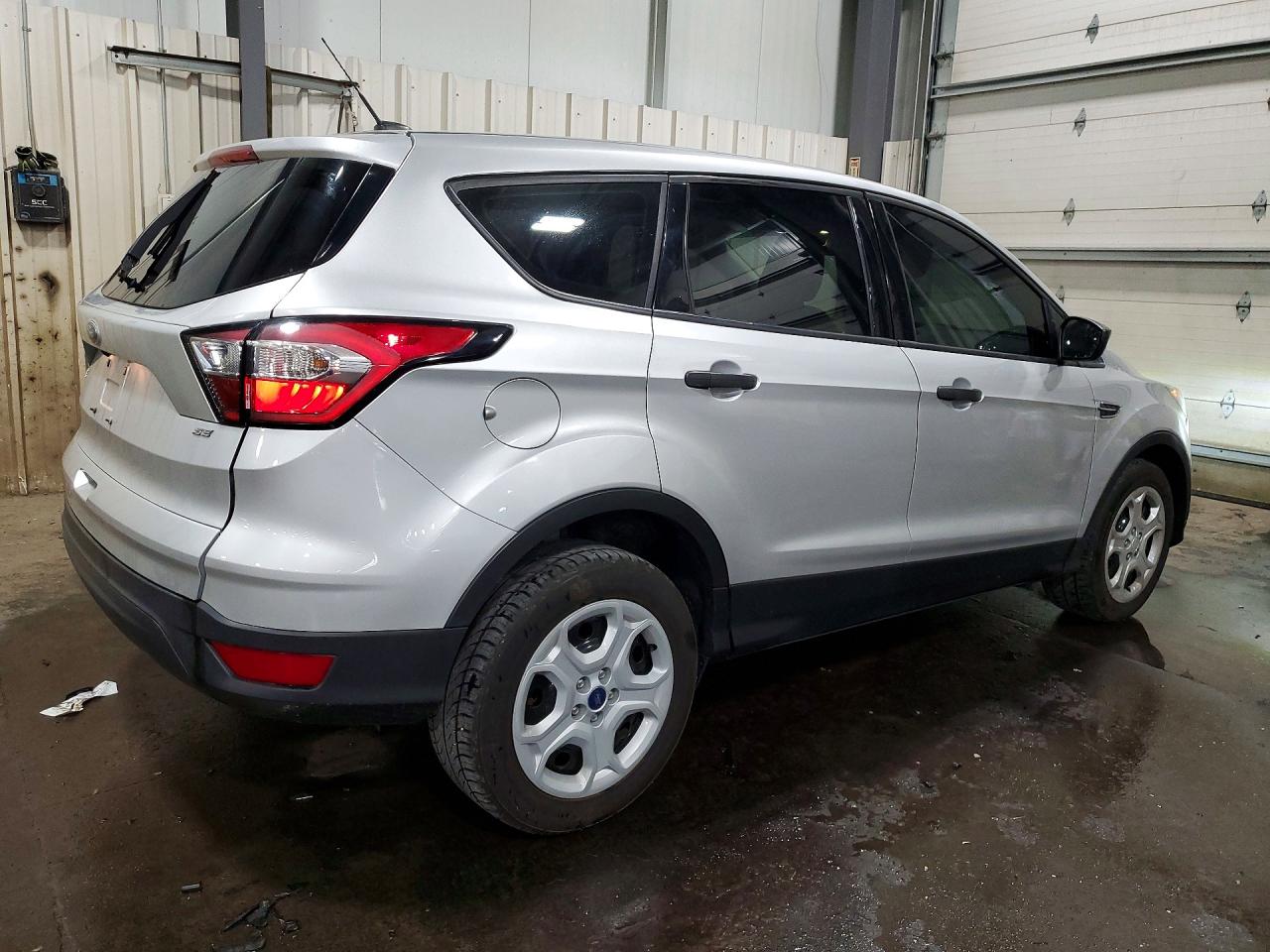 Ford Escape S