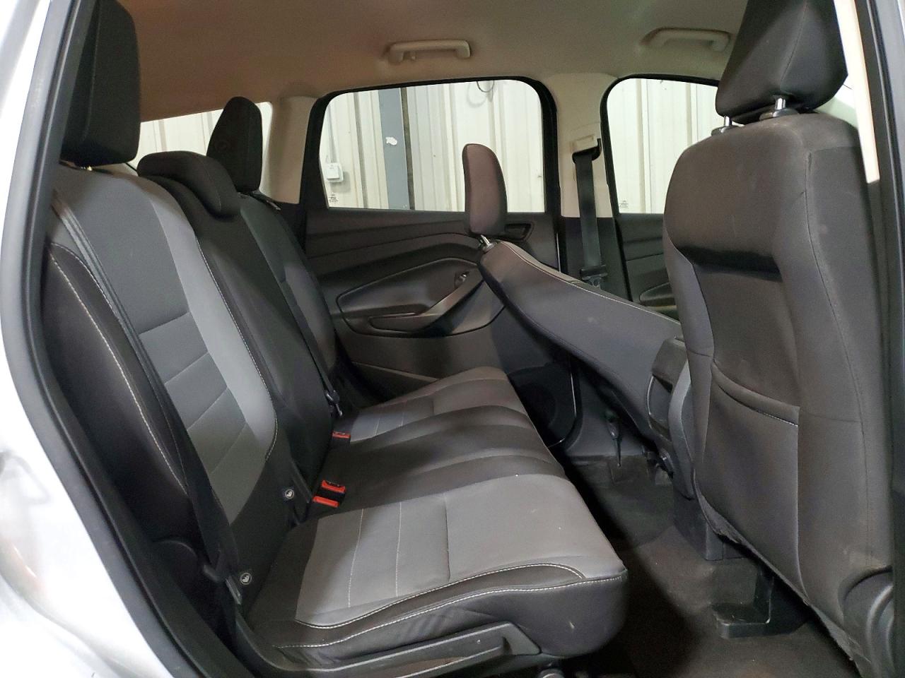 Ford Escape S