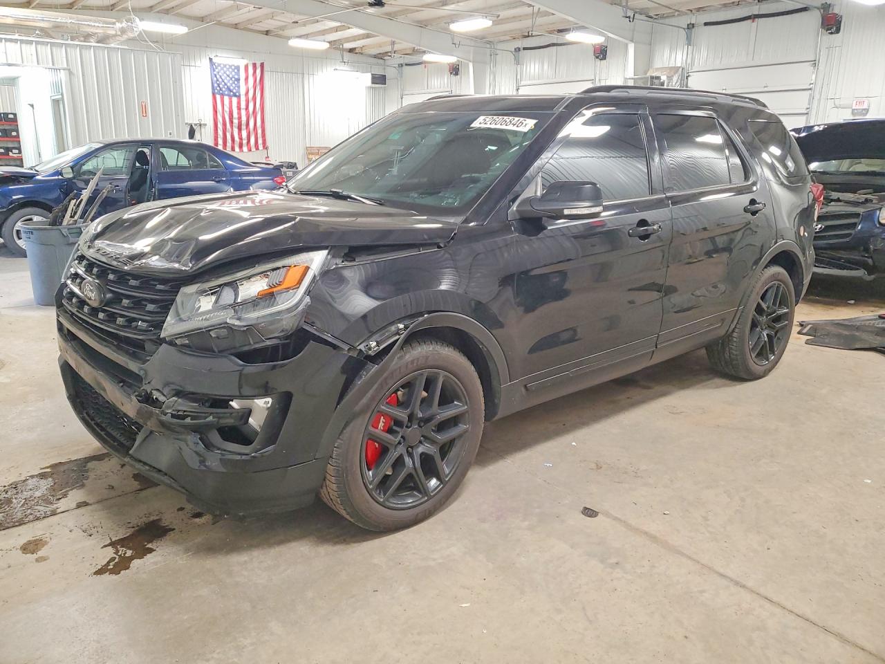 Salvage Ford Explorer Image