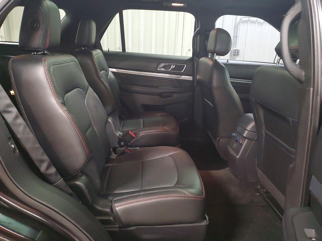Ford Explorer Sport