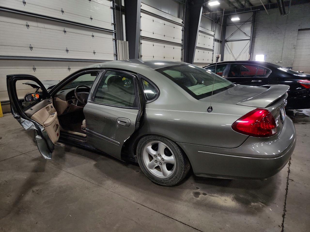 Ford Taurus Ses