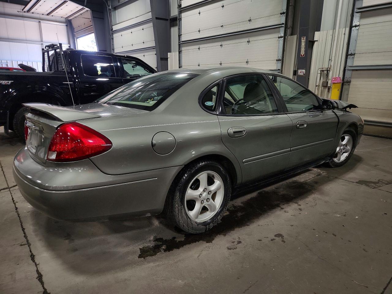 Ford Taurus Ses