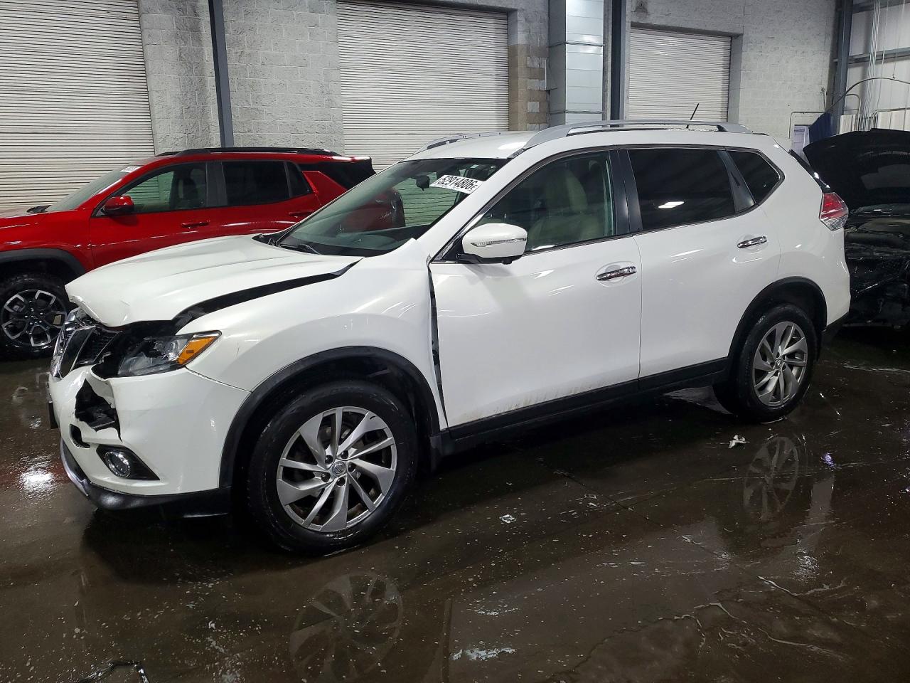 Salvage Nissan Rogue Image