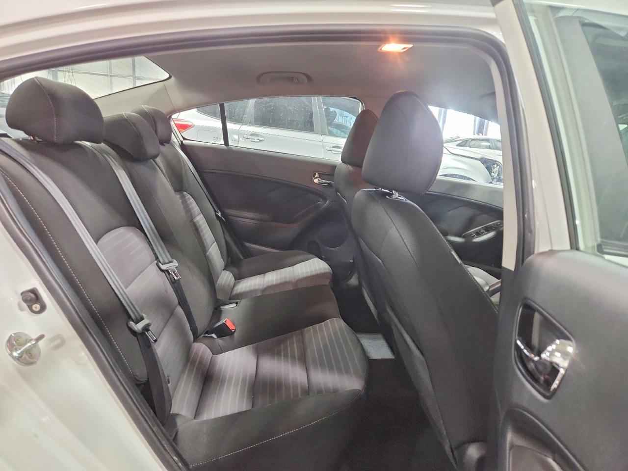 Kia Forte S
