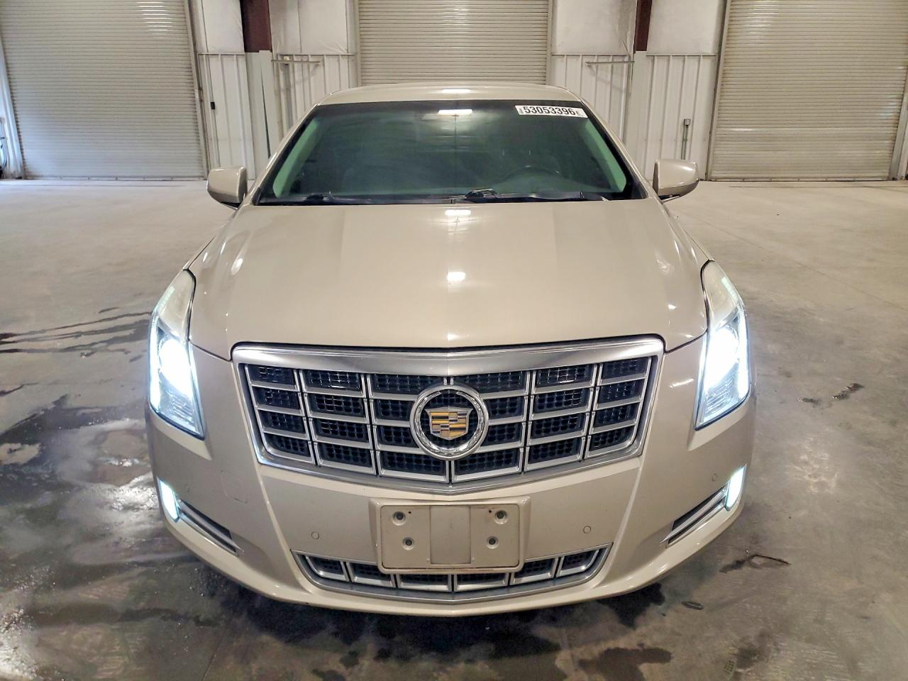 Cadillac XTS Luxury Collection
