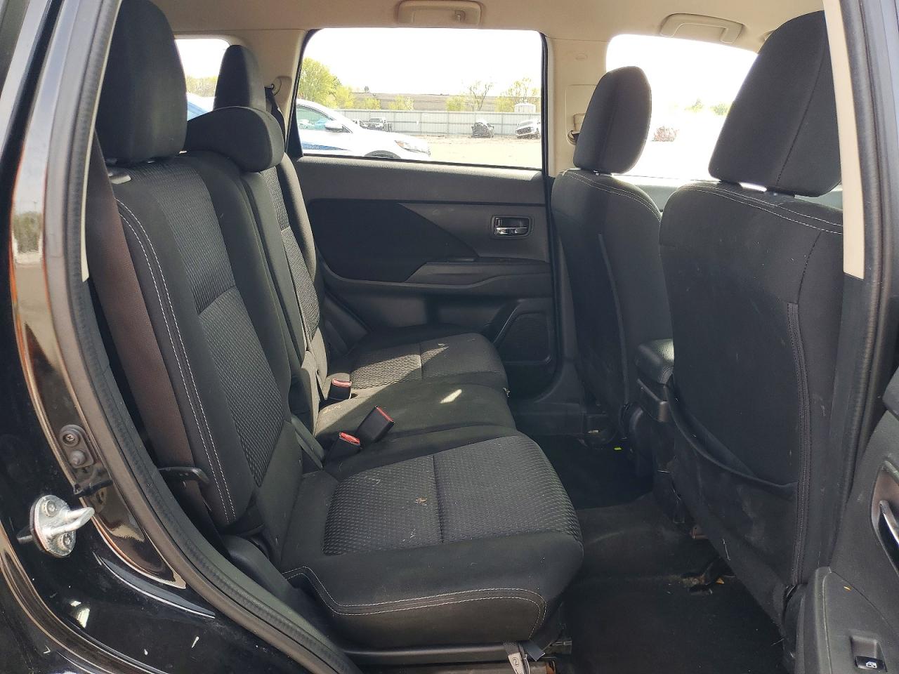 Mitsubishi Outlander Se