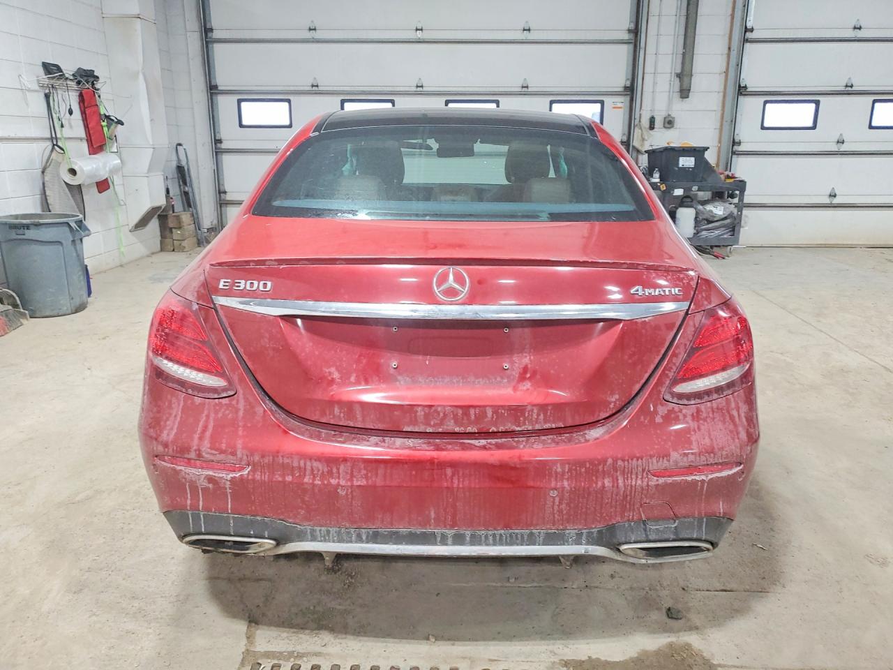 Mercedes-Benz E-Class 300 4matic