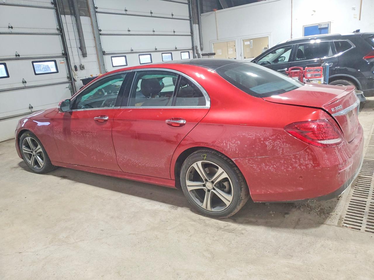 Mercedes-Benz E-Class 300 4matic