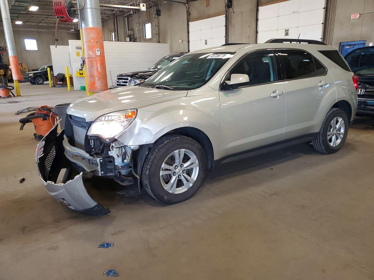 Salvage Chevrolet Equinox Image