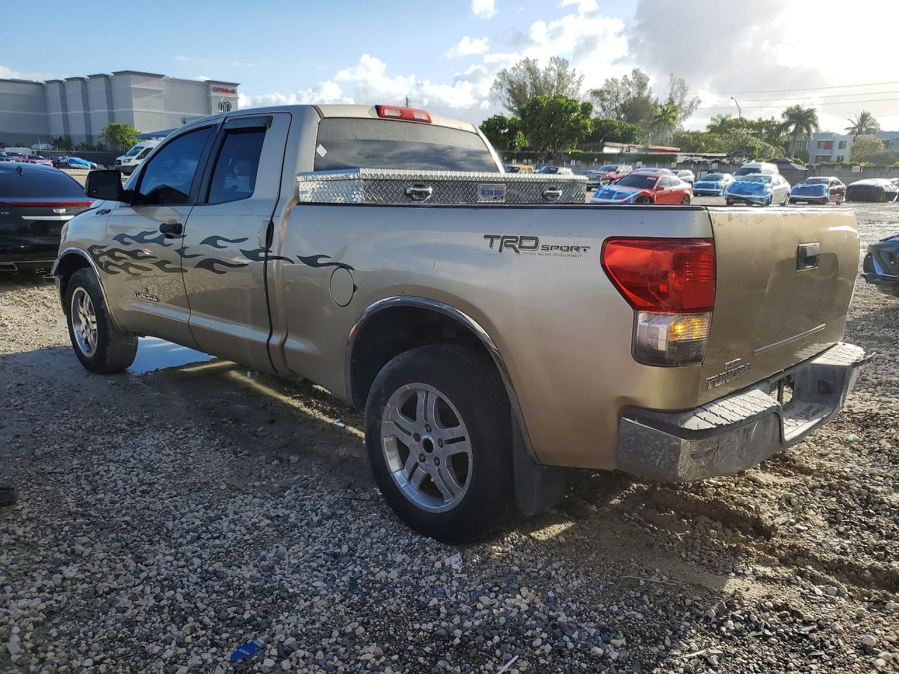 Toyota Tundra Double Cab Sr5