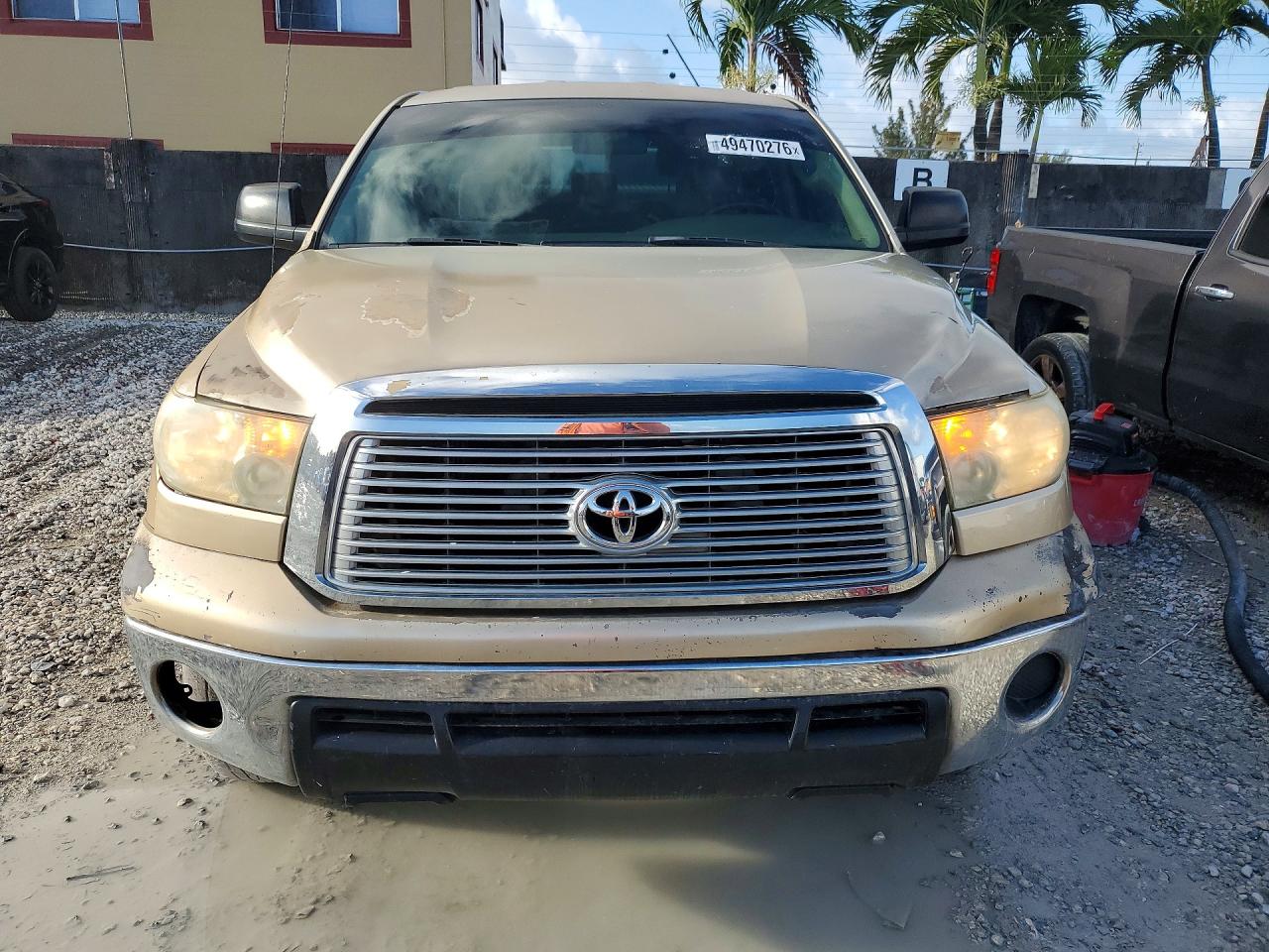 Toyota Tundra Double Cab Sr5