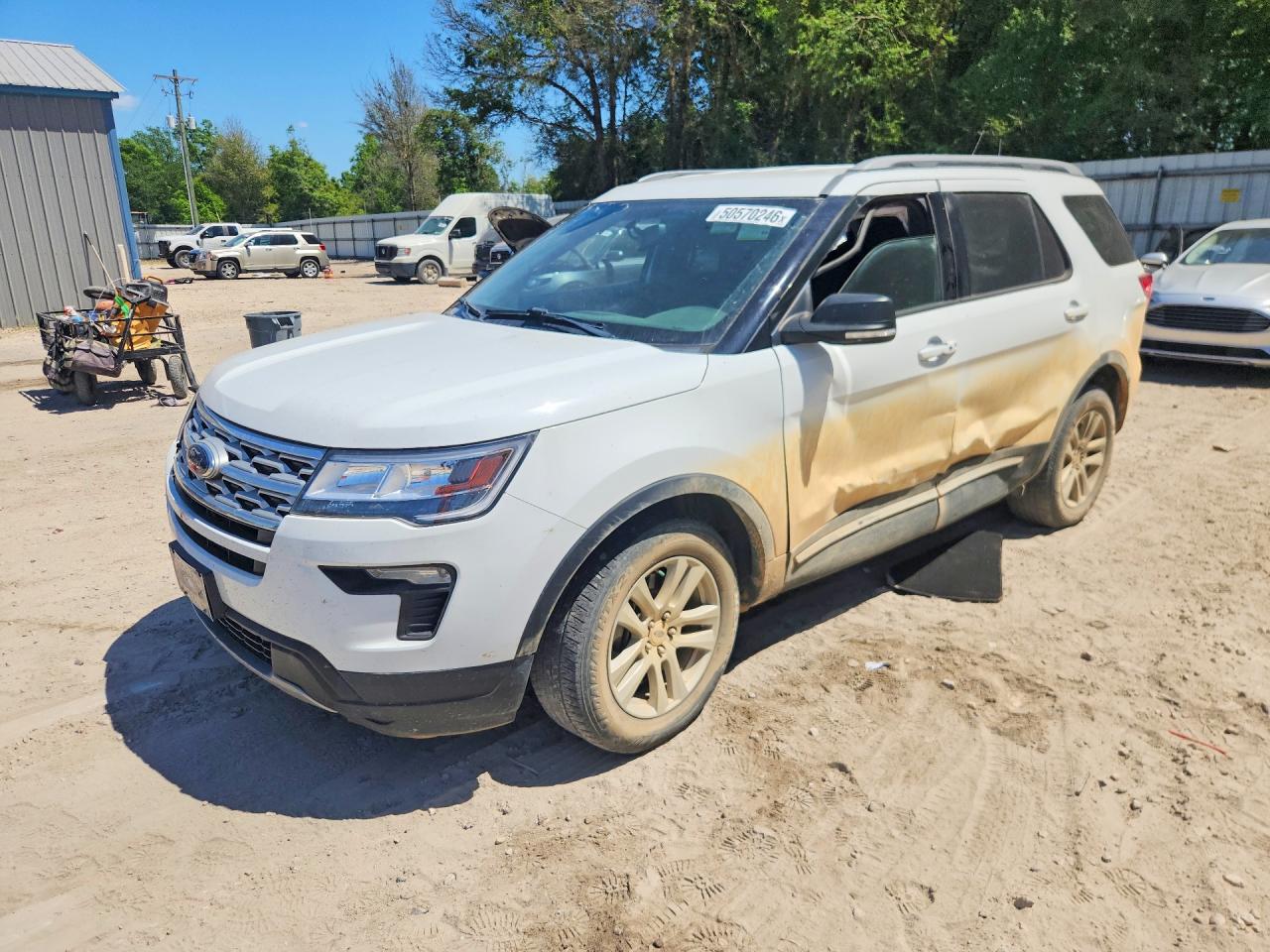 Salvage Ford Explorer Image