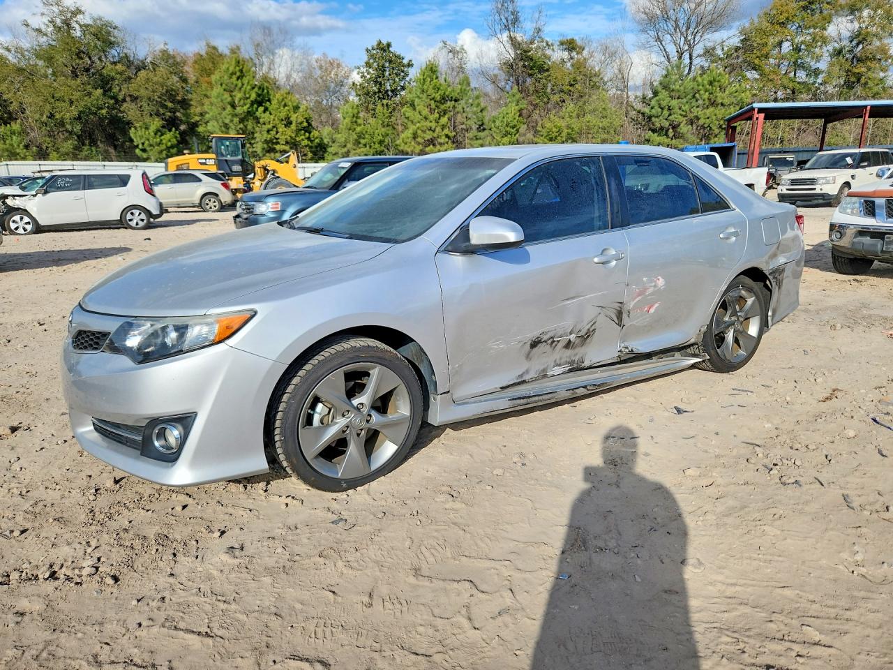 Salvage Toyota Camry Image