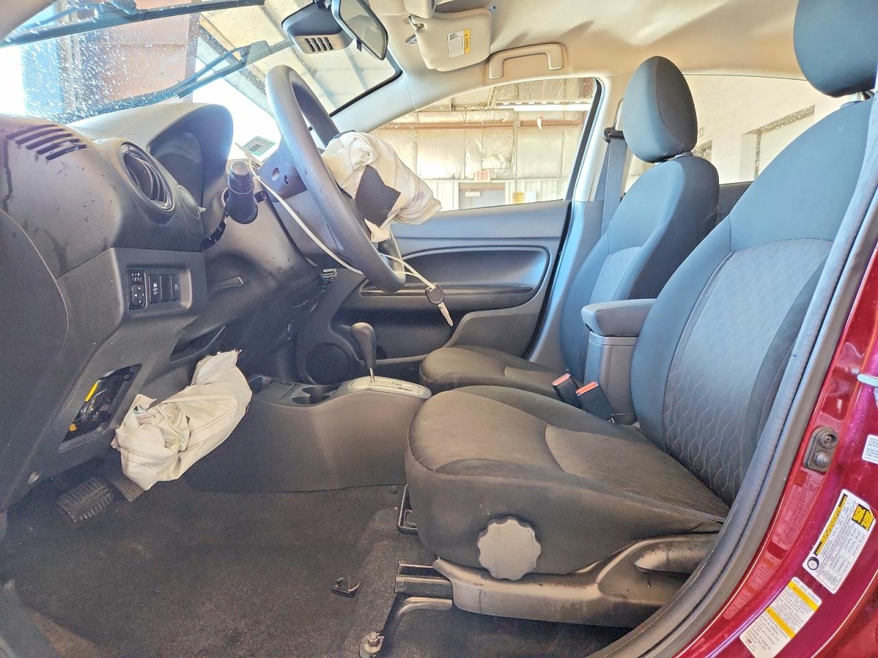 Mitsubishi Mirage Es