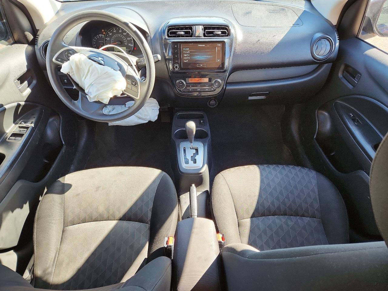 Mitsubishi Mirage Es