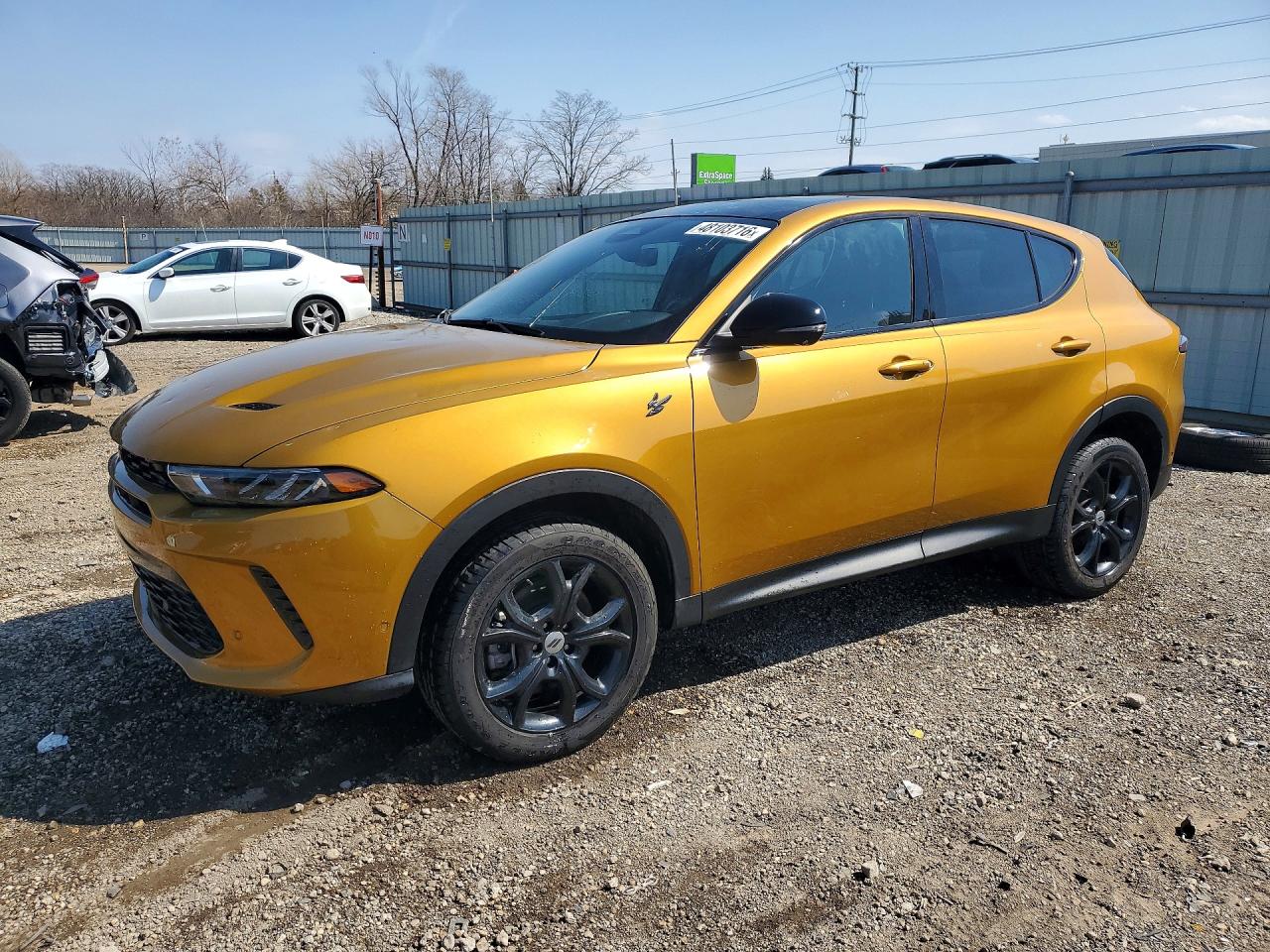 Salvage Dodge Hornet Image