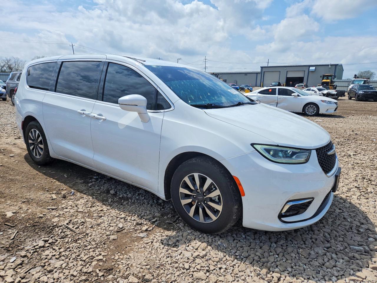 Chrysler Pacifica Hybrid Touring L