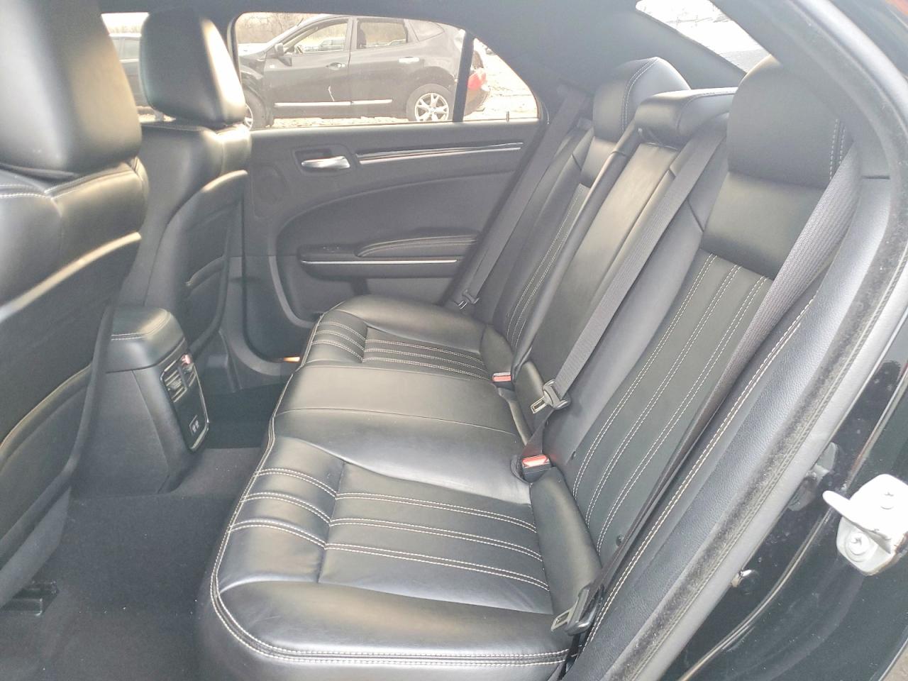 Chrysler 300 S
