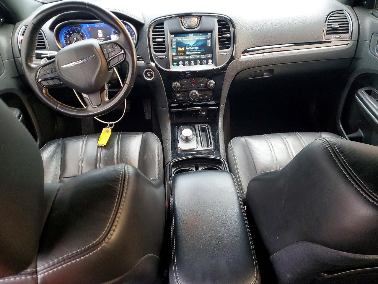 Chrysler 300 S