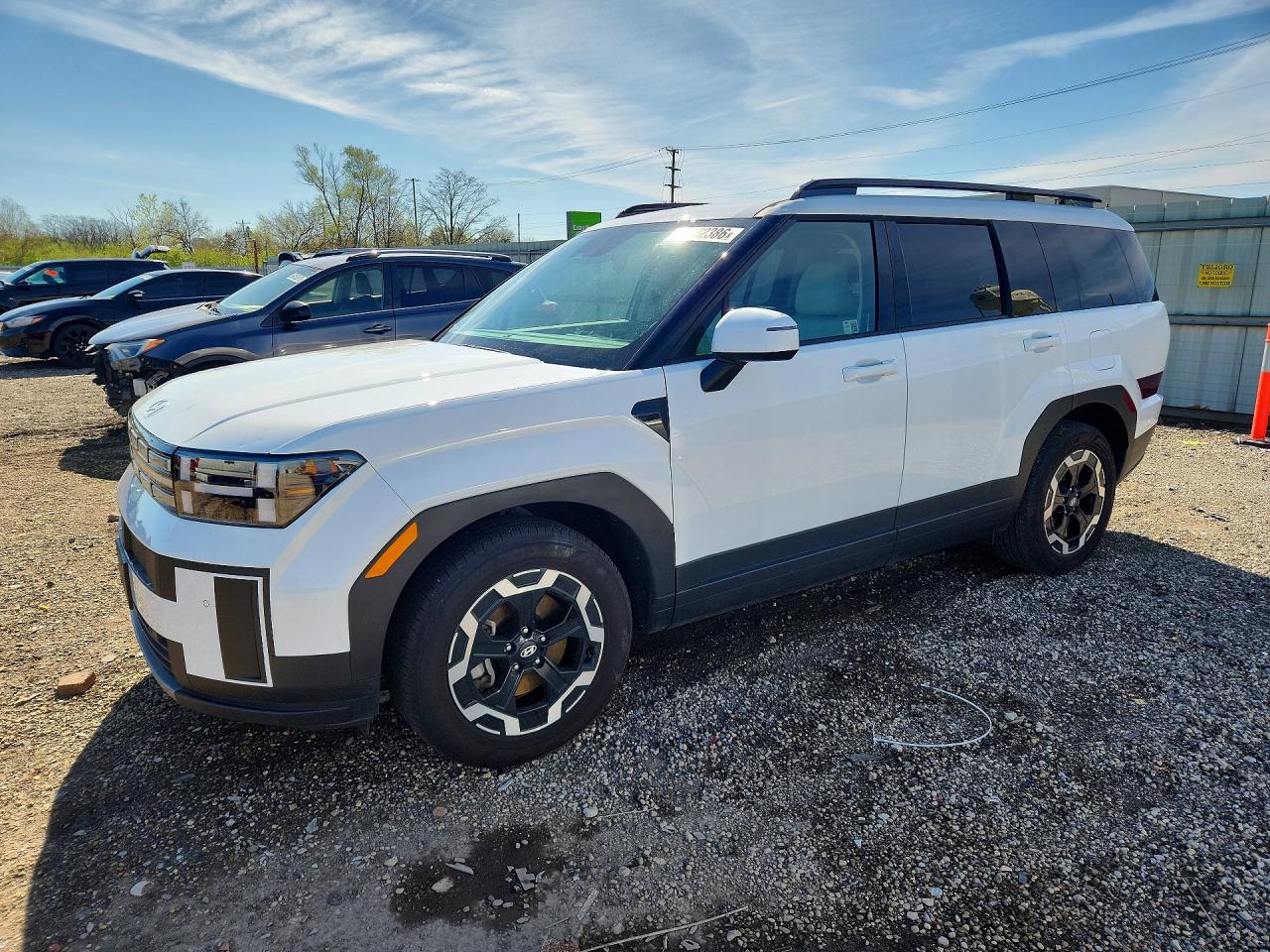 Salvage Hyundai SANTA FE Image