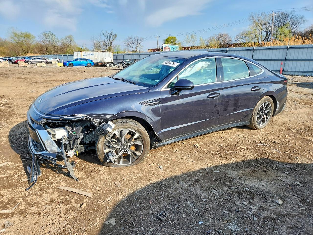 Salvage Hyundai SONATA Image