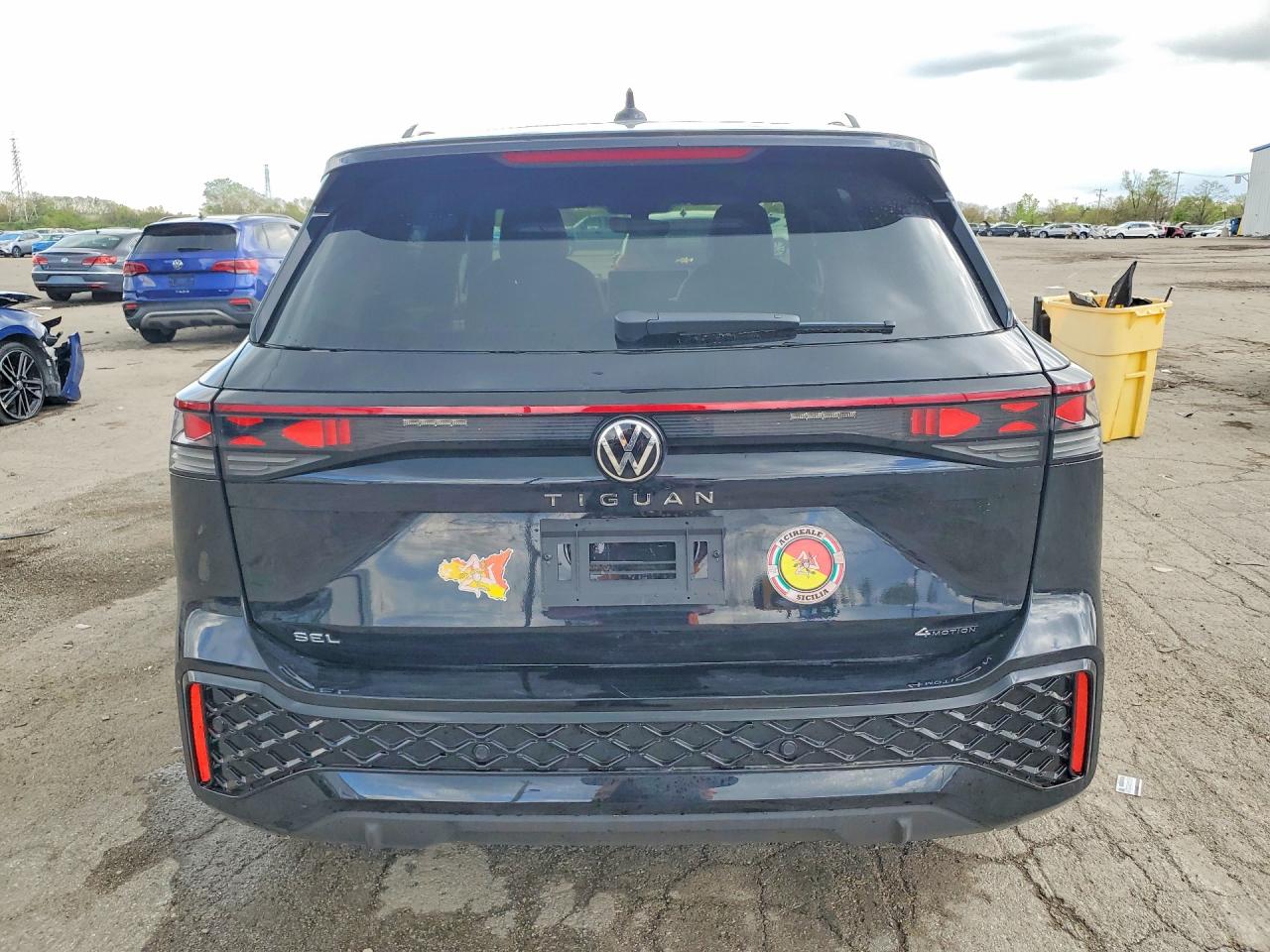 Volkswagen Tiguan Sel R-line Black