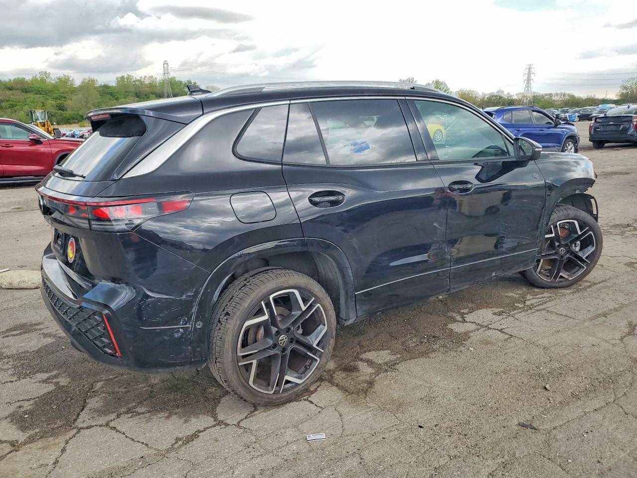 Volkswagen Tiguan Sel R-line Black