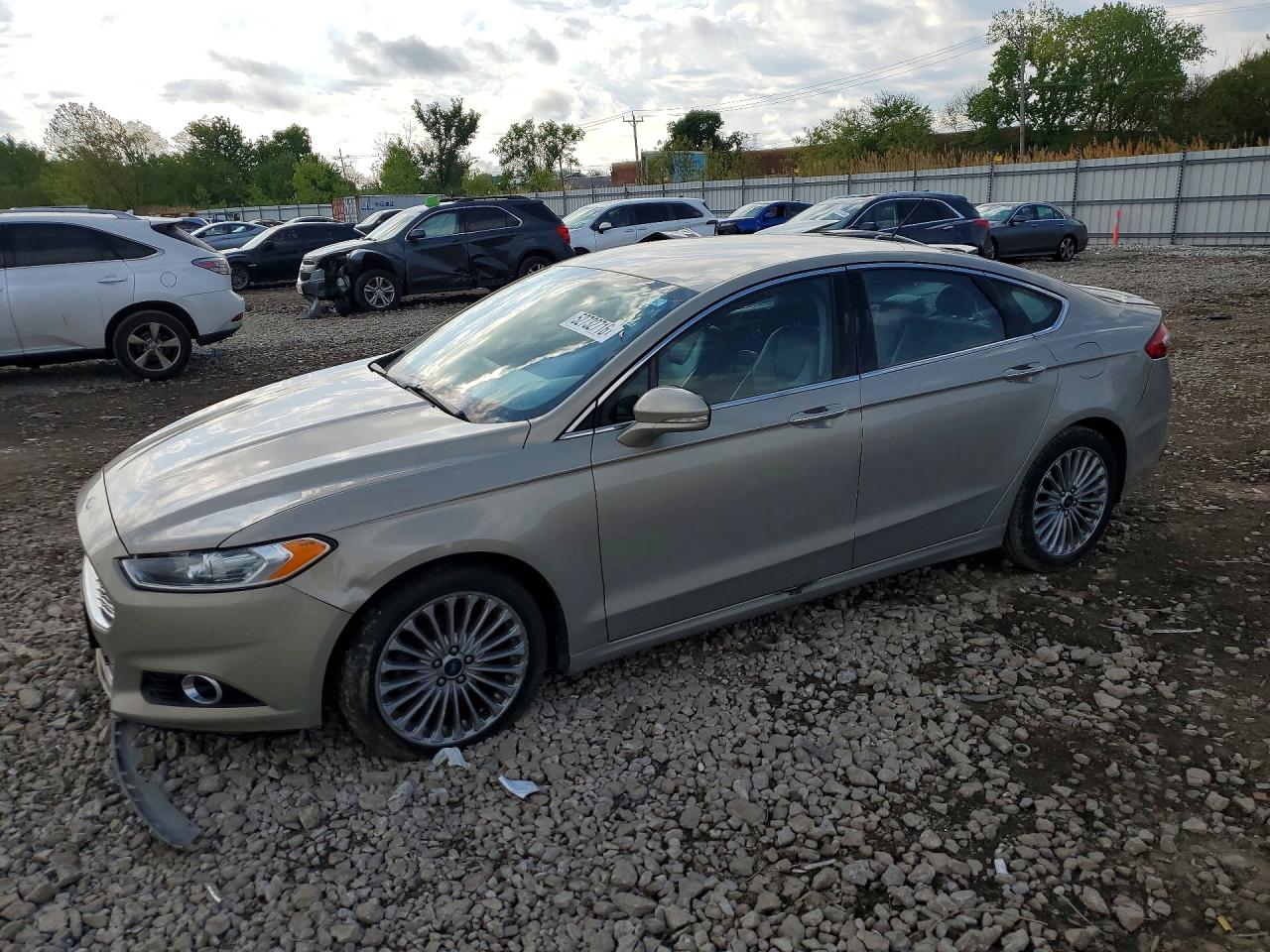 Salvage Ford Fusion Image