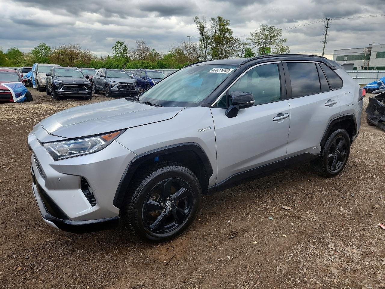 Salvage Toyota RAV4 Image