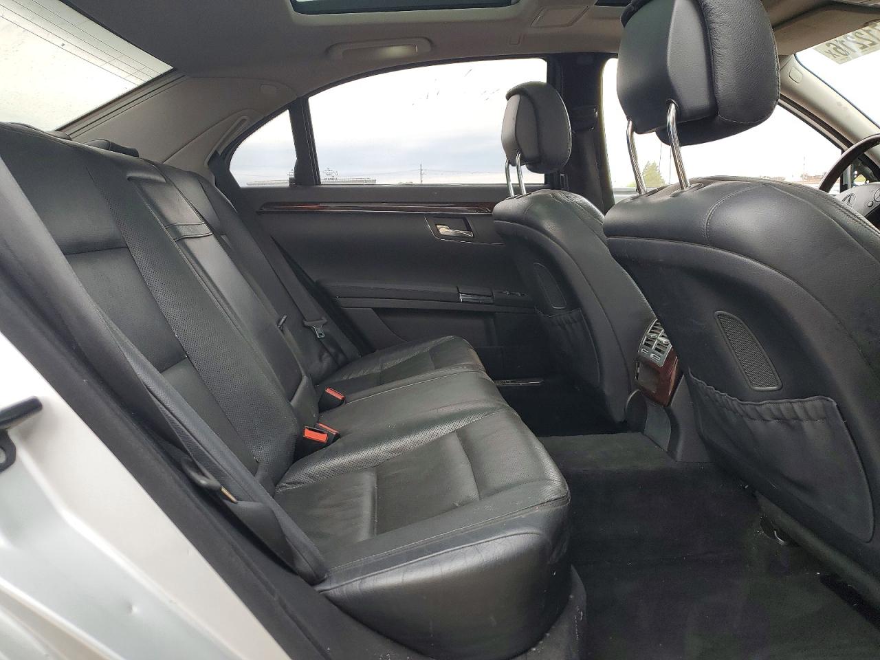 Mercedes-Benz S-Class 550 4matic
