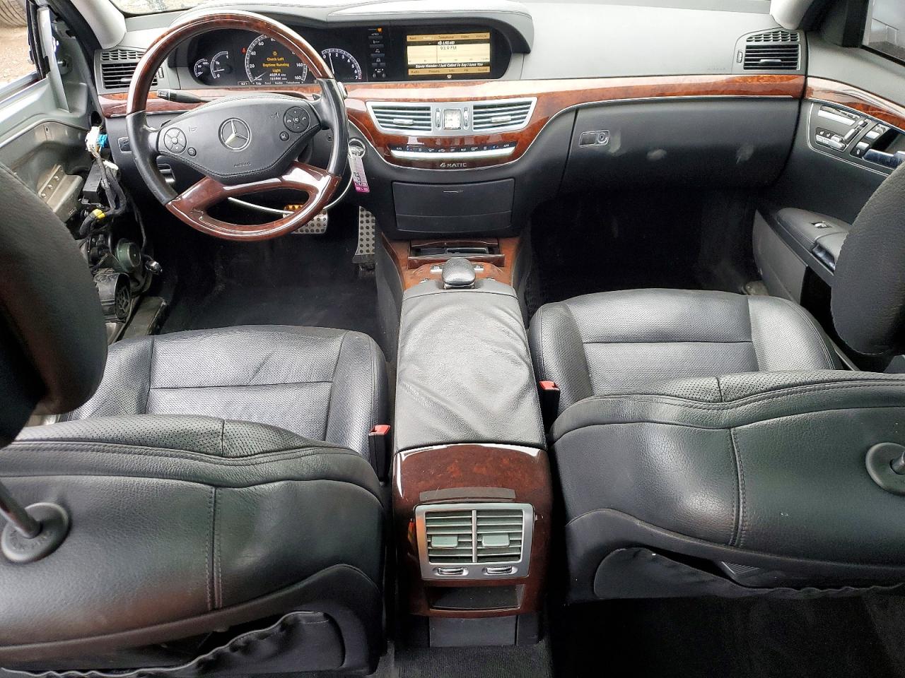 Mercedes-Benz S-Class 550 4matic
