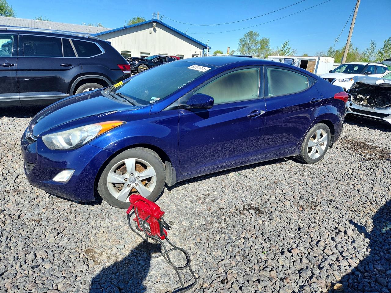 Salvage Hyundai ELANTRA Image