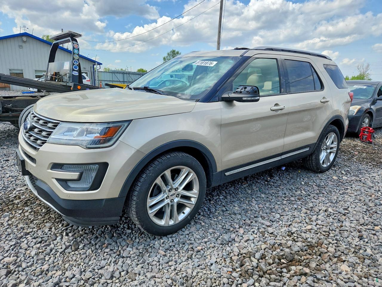 Salvage Ford Explorer Image