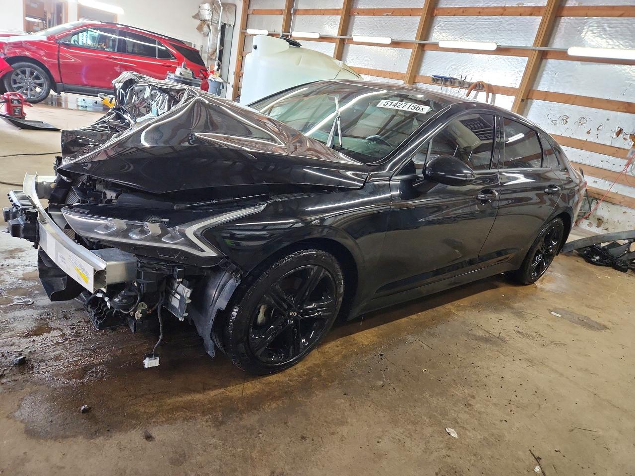Salvage Kia K5 Image