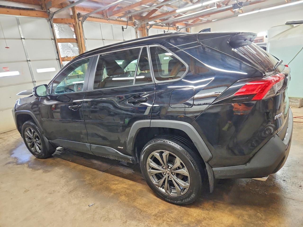 Toyota RAV4 Xle Premium
