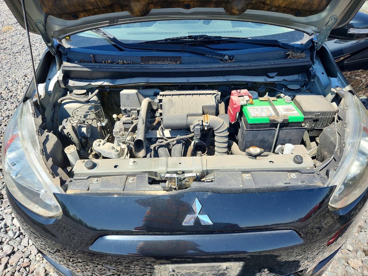 Mitsubishi Mirage Es