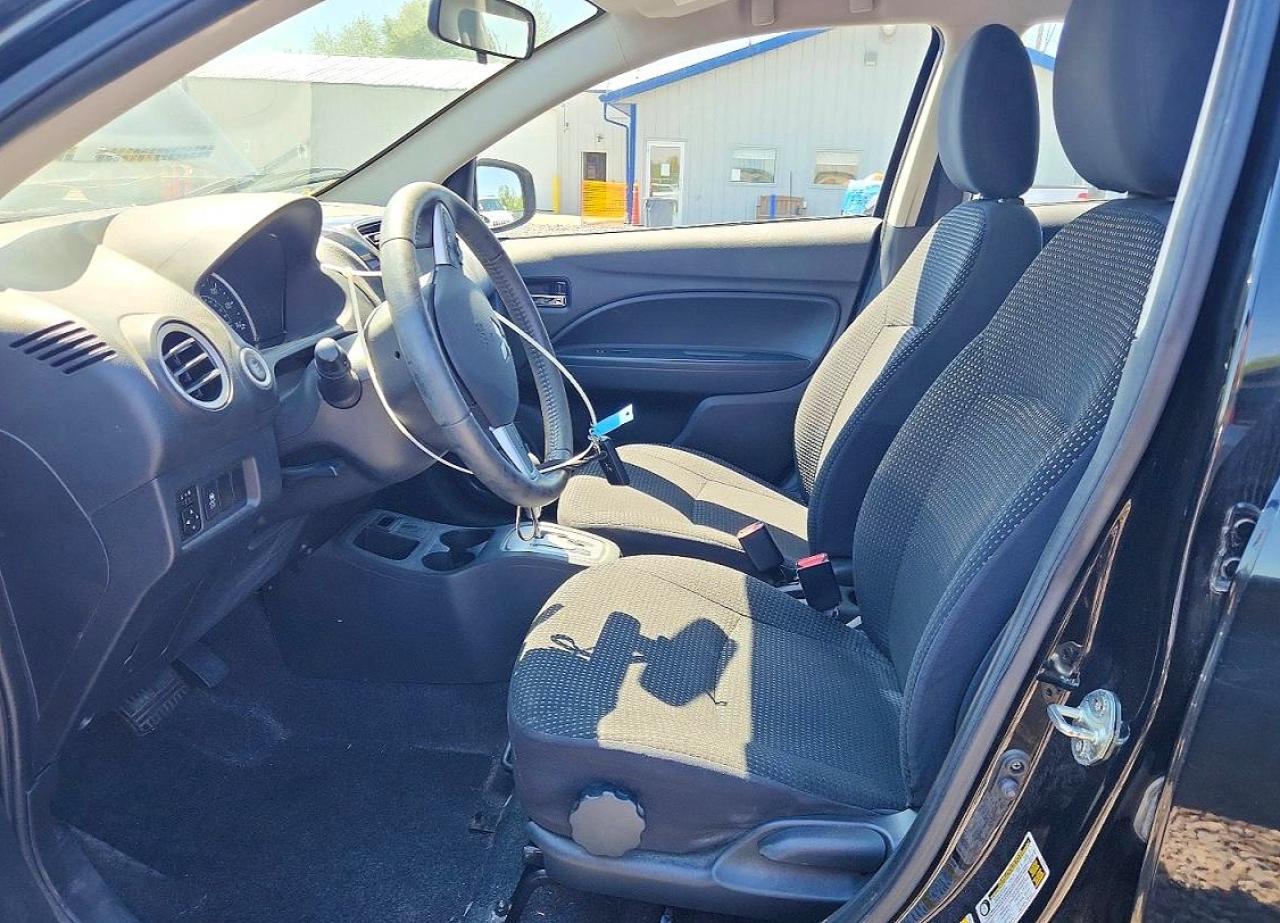 Mitsubishi Mirage Es