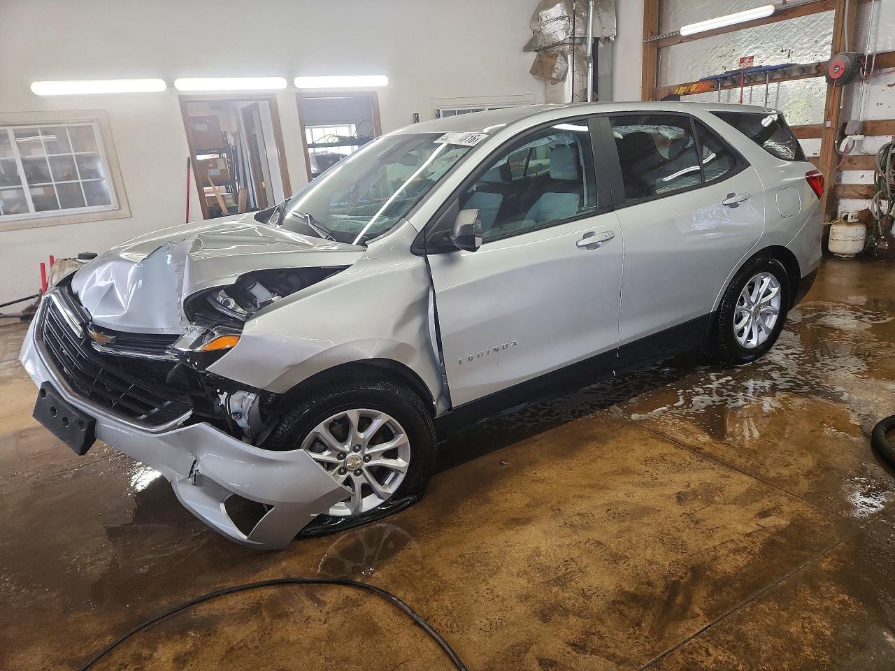 Salvage Chevrolet Equinox Image