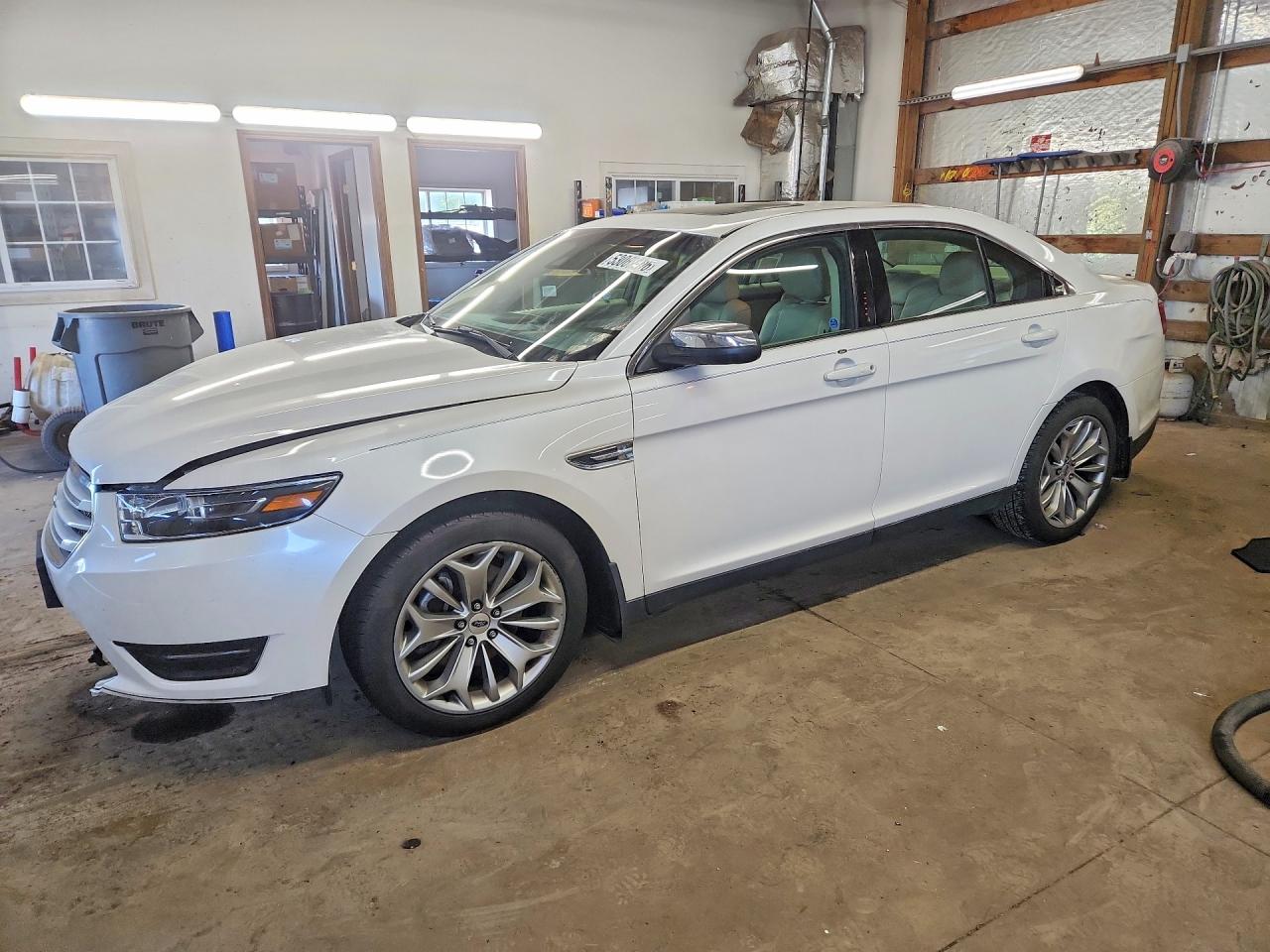 2019 Ford Taurus