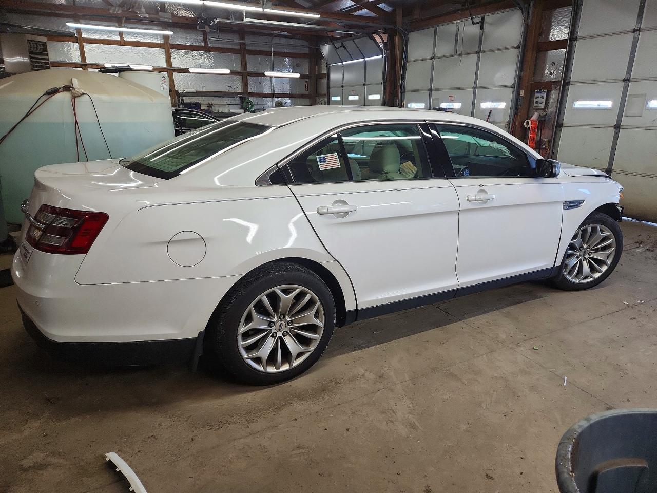 Ford Taurus Limited