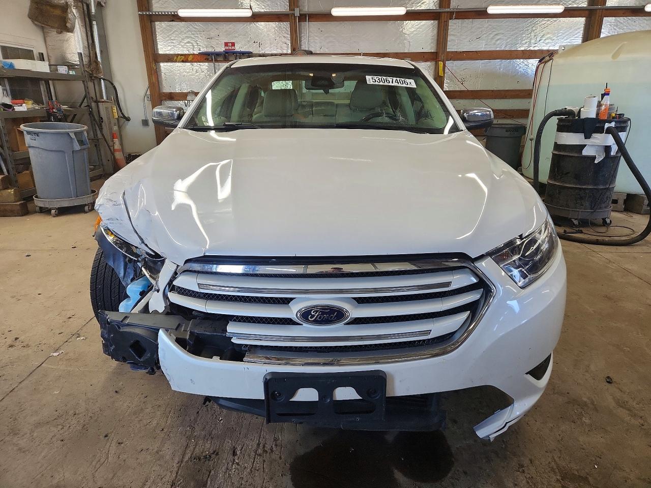 Ford Taurus Limited