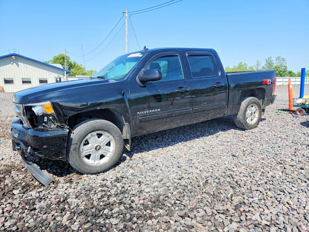 Salvage Chevrolet Silverado Image