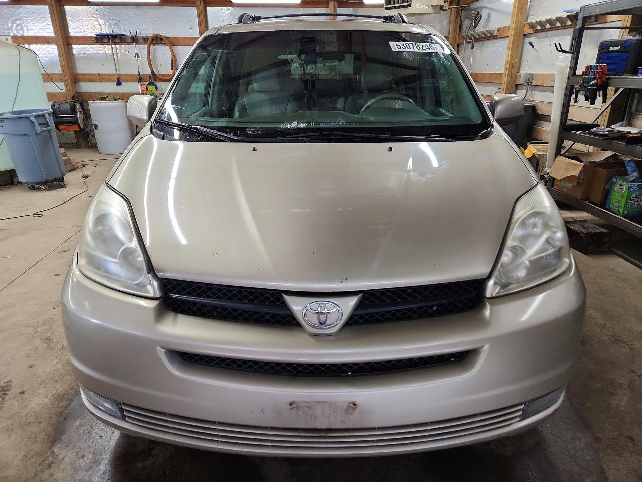 Toyota Sienna Xle 7 Passenger