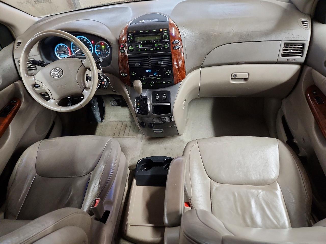 Toyota Sienna Xle 7 Passenger